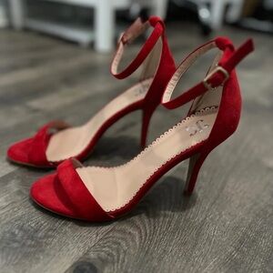 SOLD ON FB Open toed red suede